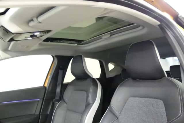 Renault Captur (2022) thumbnail 14