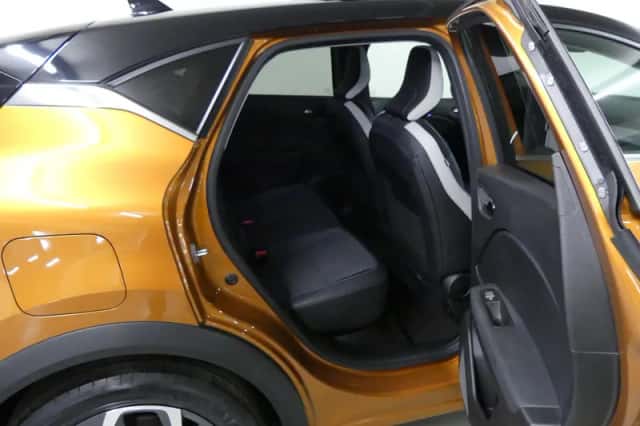 Renault Captur (2022) thumbnail 19