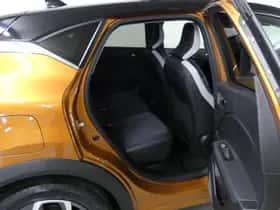 Renault Captur (2022) thumbnail 19
