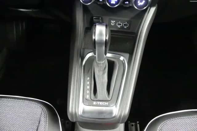 Renault Captur (2022) thumbnail 24