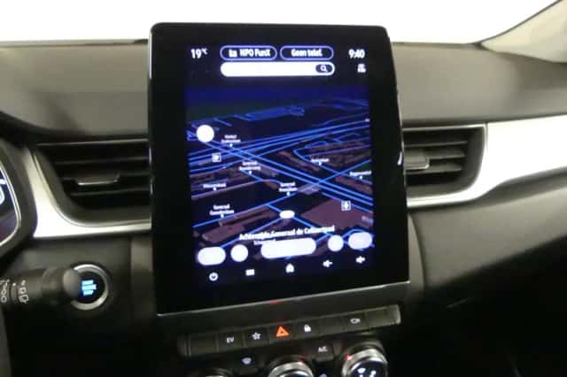 Renault Captur (2022) thumbnail 35