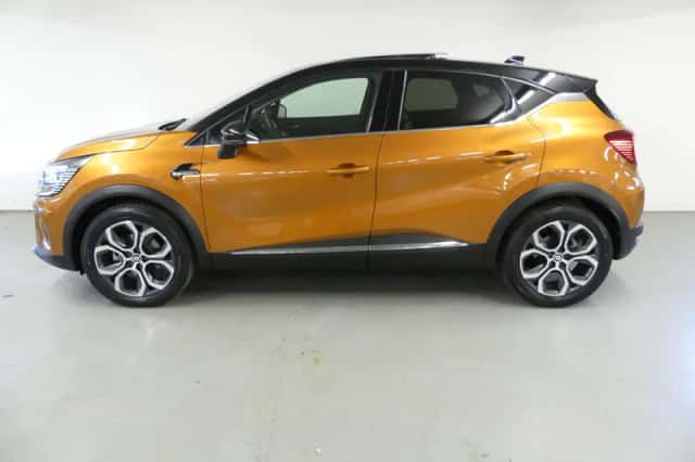 Renault Captur (2022) thumbnail 6