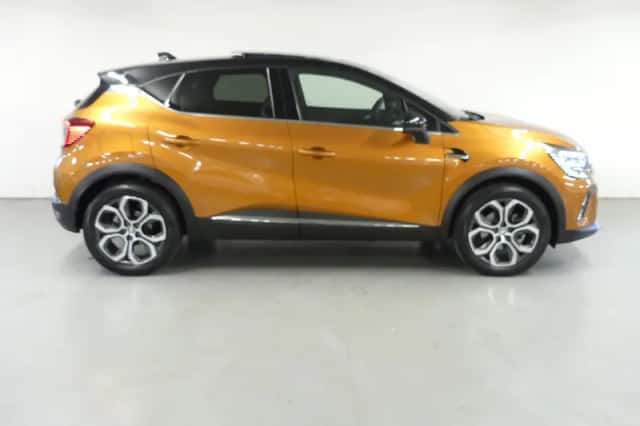 Renault Captur (2022) thumbnail 7