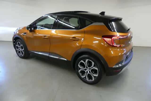 Renault Captur (2022) thumbnail 8