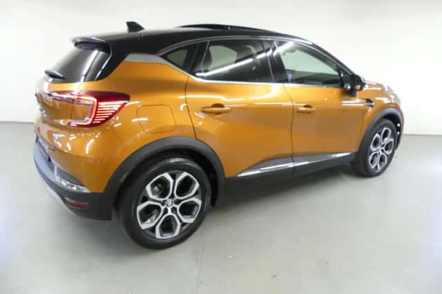 Renault Captur (2022) thumbnail 9