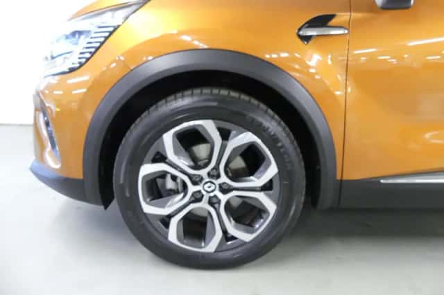 Renault Captur (2022) thumbnail 10