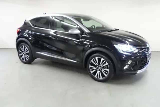 Renault Captur (2023) thumbnail 2