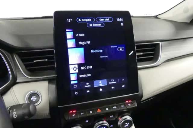 Renault Captur (2023) thumbnail 28