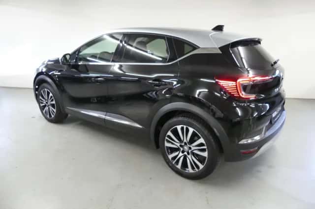 Renault Captur (2023) thumbnail 8