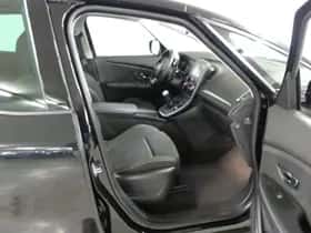 Renault Grand Scénic (2022) thumbnail 14