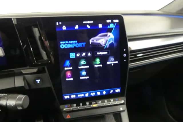 Renault Scénic (2024) thumbnail 28