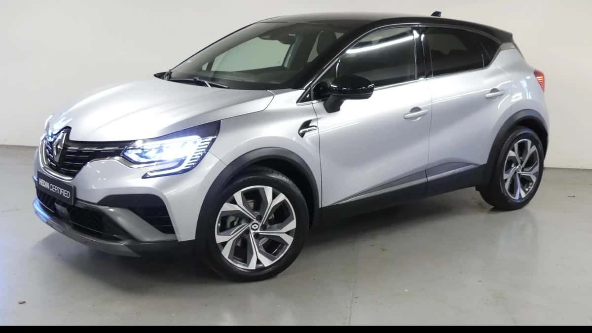 Renault Captur (2022) — foto 1