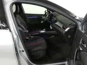 Renault Captur (2022) thumbnail 16