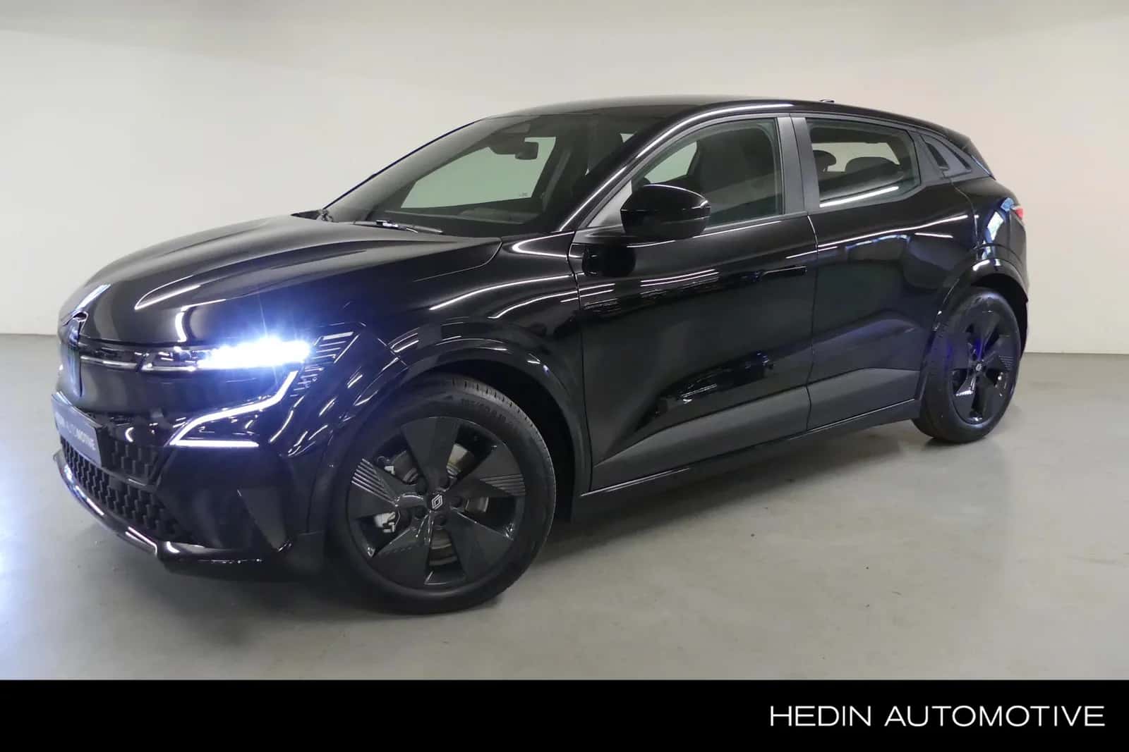 Renault Mégane E-Tech (2025) — foto 1