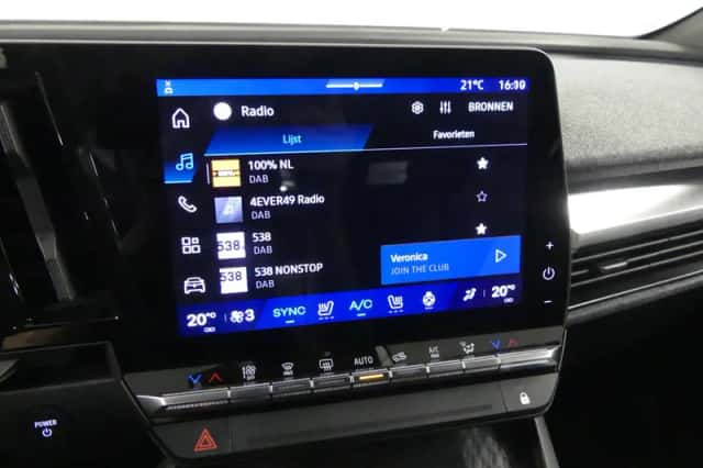 Renault Mégane E-Tech (2025) thumbnail 25