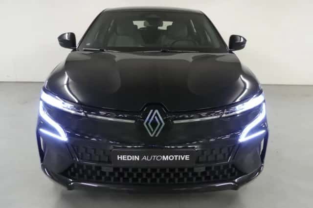 Renault Mégane E-Tech (2025) thumbnail 5