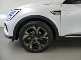 Renault Arkana (2023) thumbnail 16