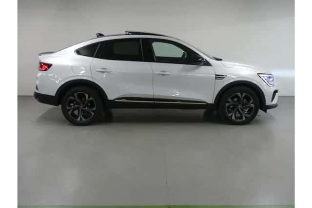 Renault Arkana (2023) thumbnail 4
