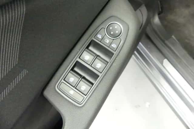 Renault Clio (2025) thumbnail 24
