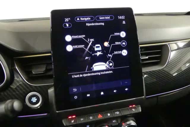 Renault Arkana (2023) thumbnail 32