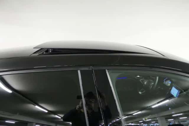 Renault Captur (2023) thumbnail 5