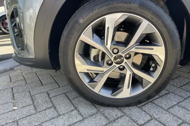Kia Stonic (2025) thumbnail 5