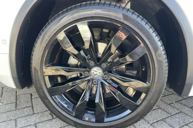 Volkswagen Tiguan (2020) thumbnail 5