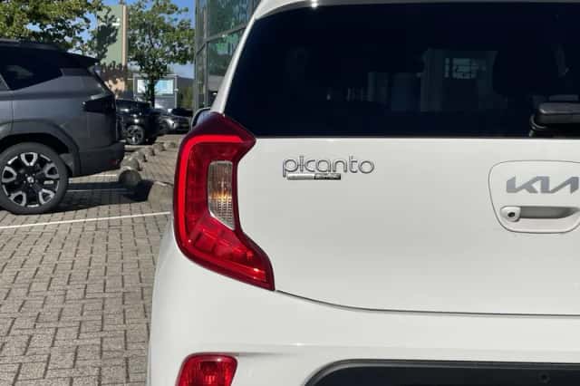 Kia Picanto (2023) thumbnail 5