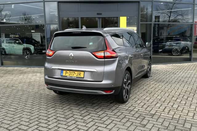 Renault Grand Scénic (2022) thumbnail 2