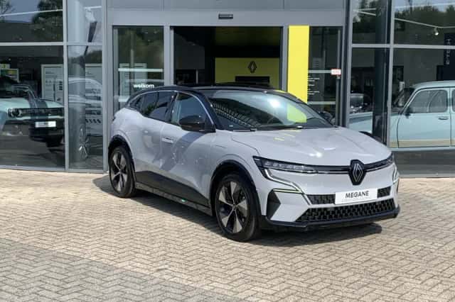 Renault Mégane E-Tech (2025) thumbnail 3