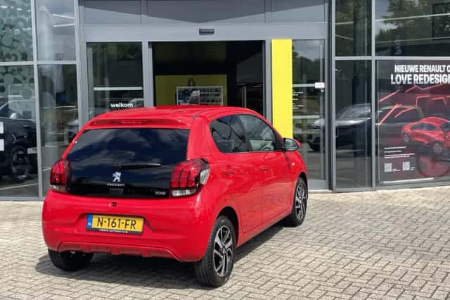 Peugeot 108 (2021) thumbnail 2