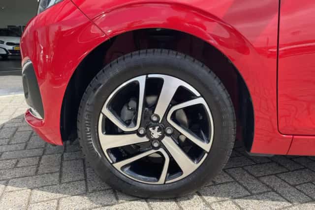 Peugeot 108 (2021) thumbnail 5