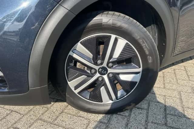 Kia Niro (2021) thumbnail 4