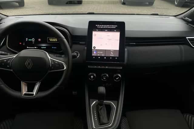 Renault Clio (2025) thumbnail 6