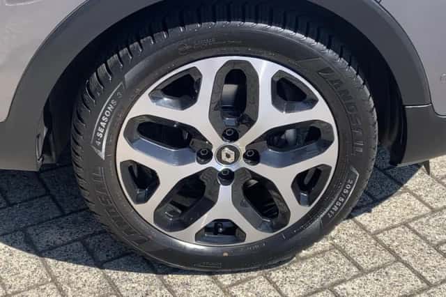 Renault Captur (2019) thumbnail 5