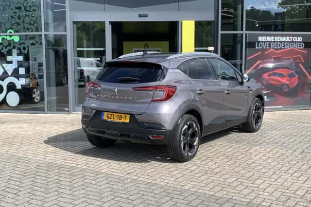 Mitsubishi ASX (2025) thumbnail 2