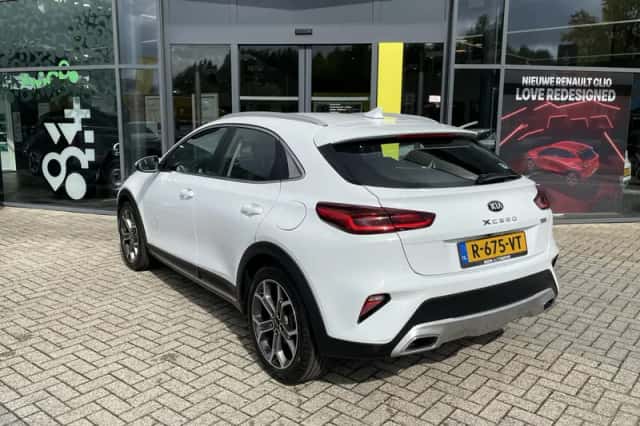 Kia XCeed (2021) thumbnail 4