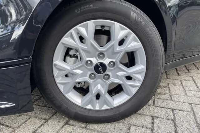 Kia Ceed Sportswagon (2025) thumbnail 2