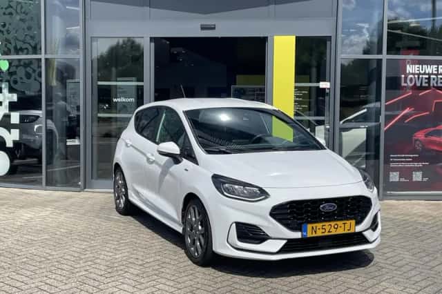 Ford Fiesta (2021) thumbnail 3