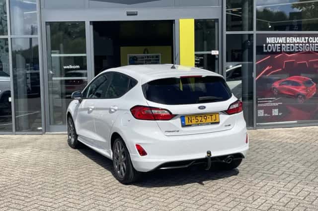 Ford Fiesta (2021) thumbnail 4