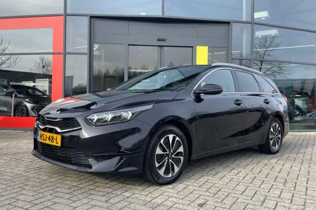 Kia Ceed Sportswagon (2025) thumbnail 2