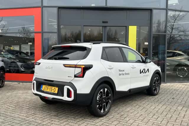 Kia Stonic (2026) thumbnail 3