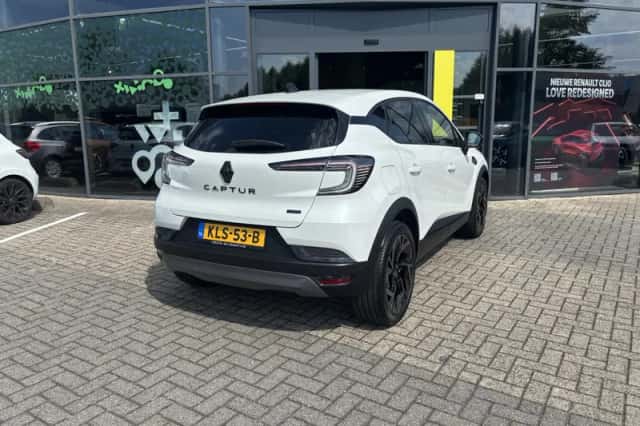 Renault Captur (2025) thumbnail 6