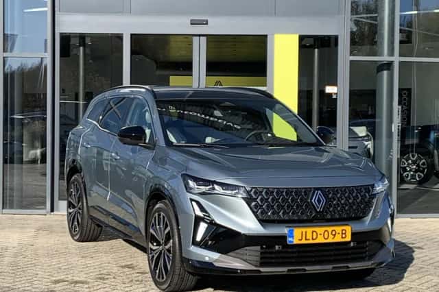 Renault Espace (2025) thumbnail 3