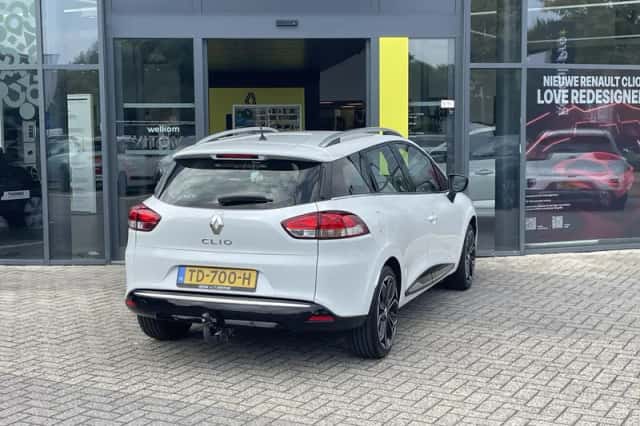 Renault Clio (2017) thumbnail 2