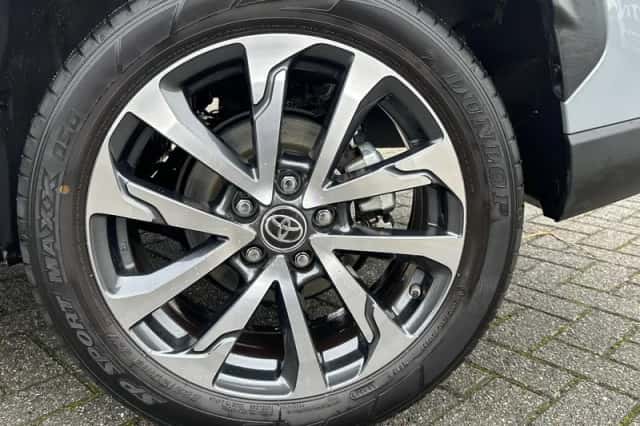 Toyota Corolla (2023) thumbnail 5