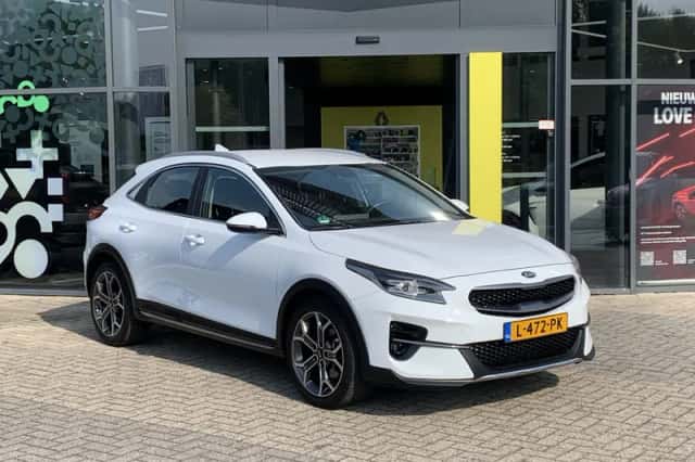 Kia XCeed (2021) thumbnail 3