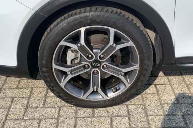 Kia XCeed (2021) thumbnail 5