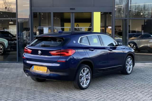 BMW X2 (2020) thumbnail 2