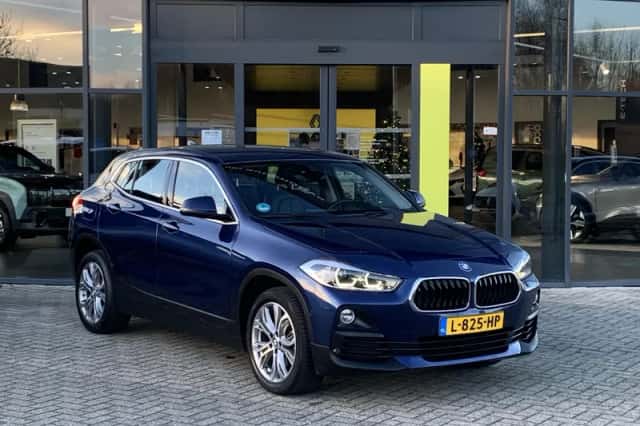 BMW X2 (2020) thumbnail 3